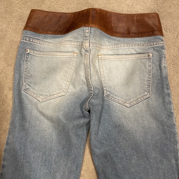 Alice and Olivia jeans in size 2 - Picture 2 of 3